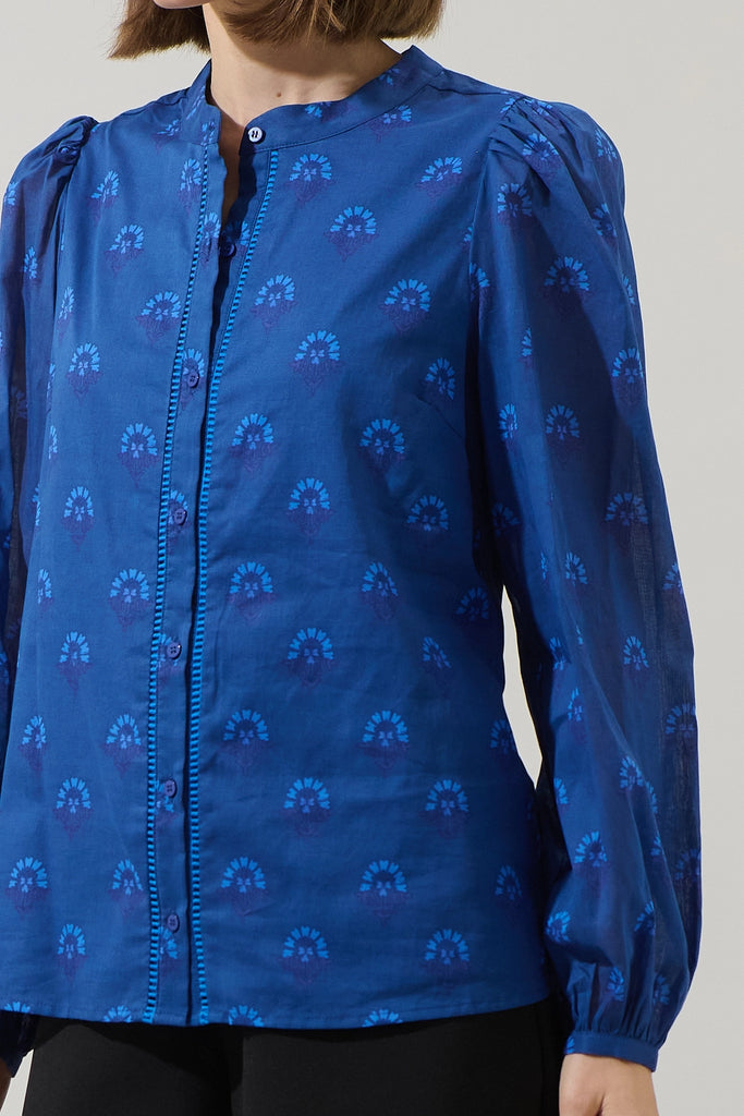 FINAL SALE - Briza Medallion Meddy Button Down Top